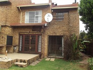 3 Bed Townhouse in Presidents Dam