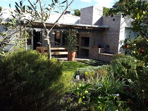 3 Bed Garden Cottage in Onrus