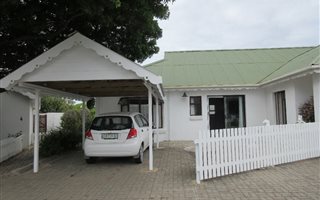 2 Bedroom House in West Bank