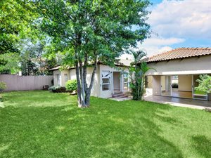 3 Bed House in Cedar Lakes