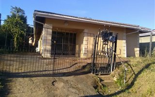 3 Bedroom House in Dassenhoek