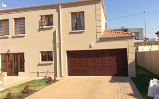 3 Bedroom House in Blue Hills