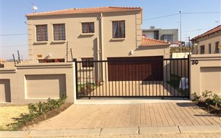 3 Bedroom House in Blue Hills