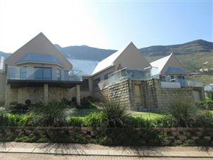 4 Bed House in Clarens
