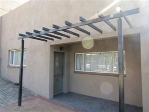 Bachelor apartment in Auckland Park