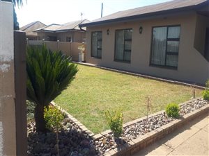 2 Bed House in Rothdene
