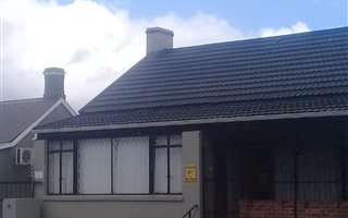 4 Bedroom House in Grahamstown Central