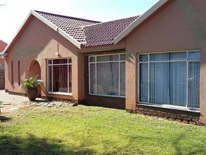 4 Bed House in Arcon Park