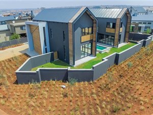 4 Bedroom House in Midstream Ridge Estate