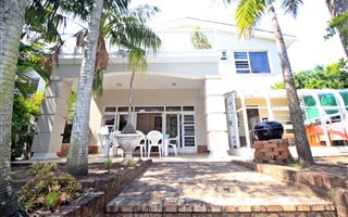 5 Bedroom House in Nahoon Beach