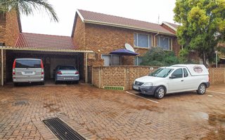 3 Bedroom Townhouse in Kempton Park Central