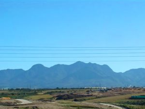 573 m² Land available in Pacaltsdorp