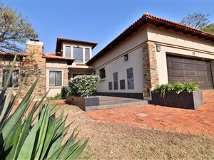 4 Bed House in Zwavelpoort