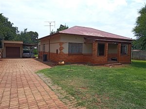 2 Bed House in Selection Park