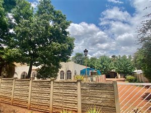 5 Bed House in Eikenhof