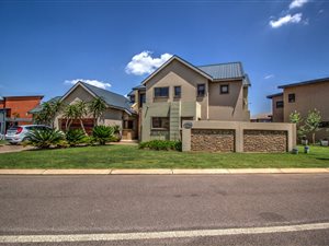 3 Bed House in Glen Eagles Estate