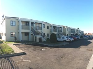 2 Bed Apartment in Lotus River