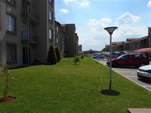 2 Bed Townhouse in Kleinfontein