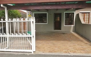 2 Bedroom House in Lansdowne