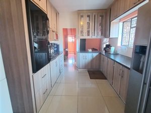 4 Bed House in Karen Park