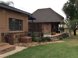 8.6 ha Smallholding in Bendor