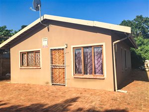 3 Bed House in Brookdale