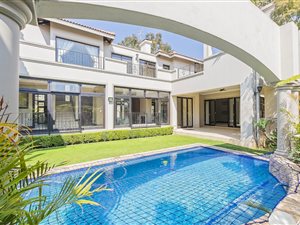 4 Bed House in Needwood