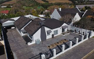 4 Bedroom House in Land en Zeezicht