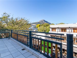2 Bed Apartment in Stellenbosch Central