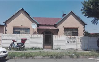 8 Bedroom House in Forest Hill