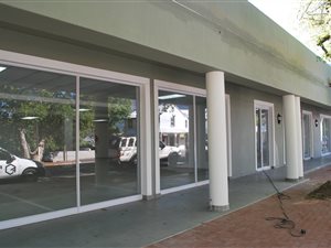 400 m² Commercial space in Franschhoek
