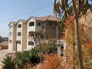 3 Bed Apartment in Sunnyridge