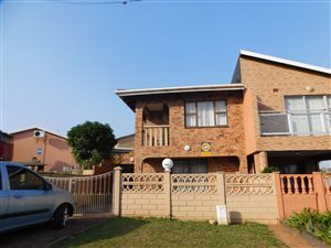 3 Bed Duplex in Isipingo Rail