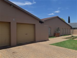 5 Bed House in Sunair Park