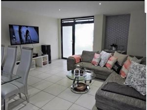3 Bedroom Apartment in Rynfield