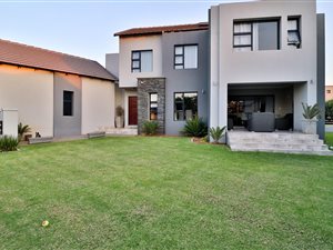 3 Bed House in Copperleaf