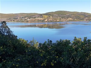2.2 ha Land available in Welbedacht