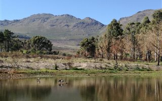 2 ha Land available in Sir Lowrys Pass