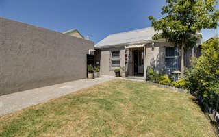 2 Bedroom House in Sonnekuil
