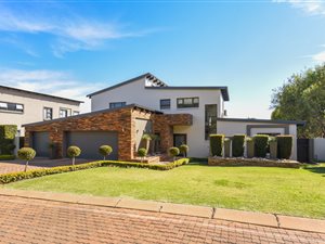 4 Bed House in Olympus AH