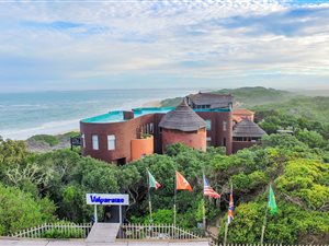 4 Bed House in Paradise Beach