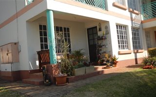 2 Bedroom Apartment in Monument Park