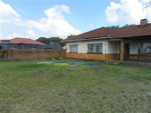 4 Bed House in Selection Park