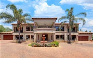 7 Bedroom House in Summerset