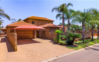 3 Bedroom House in Blue Gill