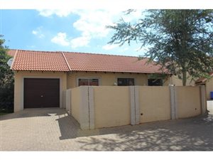 2 Bed Townhouse in Mooikloof Equestrian Estate