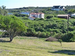 995 m² Land available in Cape St Francis