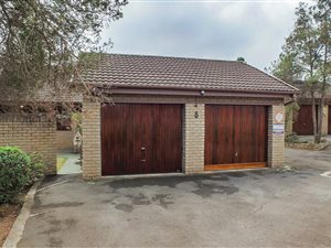 3 Bed Townhouse in Hayfields