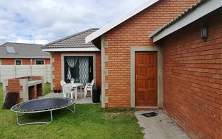 3 Bedroom House in Pinelands