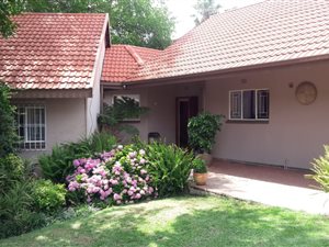 4 Bed House in Morningside Manor